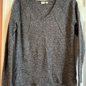 GAP Gray V-Neck Sweater for Women